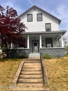 106 E Houston Ave, Montgomery, PA, 17752