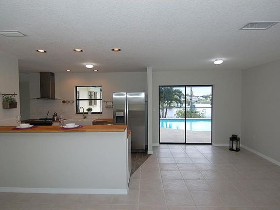 3rd image of 3818 Whippoorwill Blvd