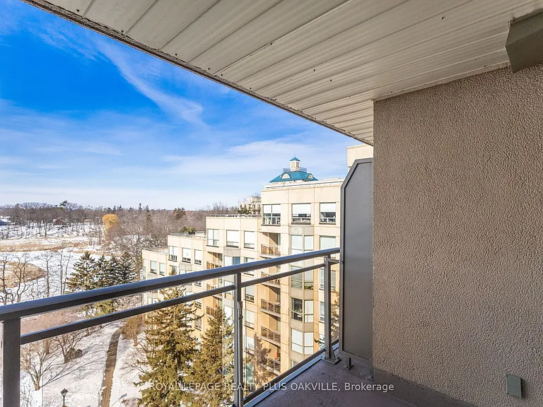 2511 Lakeshore Rd W #718 — Photo 30