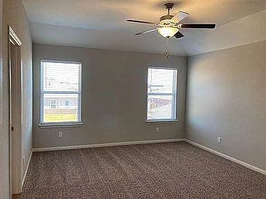 505 Washington Dr — Photo 11