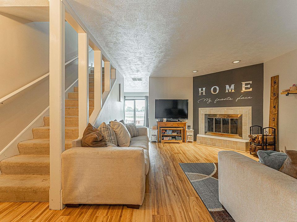 2348 Railsplitter Ave, Lincoln, IL 62656 Zillow