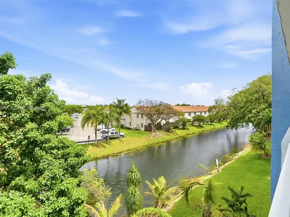 9375 Fontainebleau Blvd APT L301, Miami, FL 33172