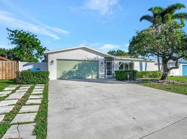 2548 SW 11th Court, Boynton Beach, FL 33426