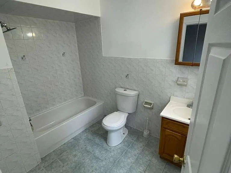 209 Fairmount Ave #2 — Photo 4