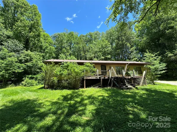 204 Long St, Marion, NC 28752