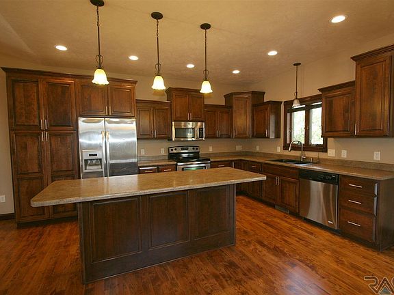 4th image of 1404 W Waterstone Dr