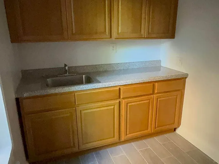 83-11 118th St #4G — Photo 6