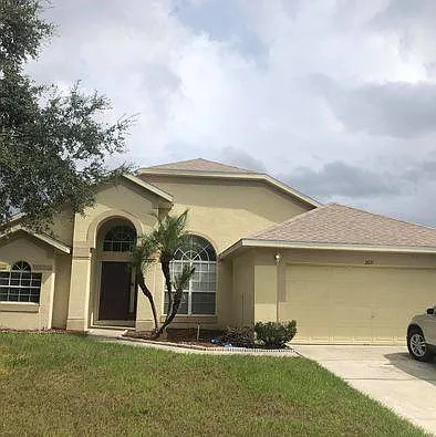 2809 Berkshire Cir — Photo 3