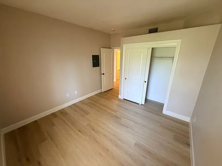 7605 Rolling View Dr #101 — Photo 17