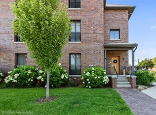 284 Eliot St APT 4, Detroit, MI 48201