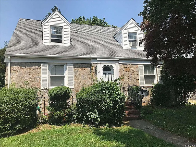45 Irving Ln — Photo 15
