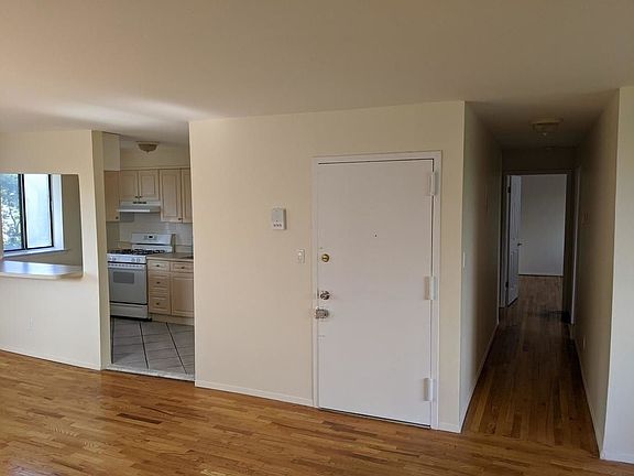 3rd image of 211-04 39th Ave #3