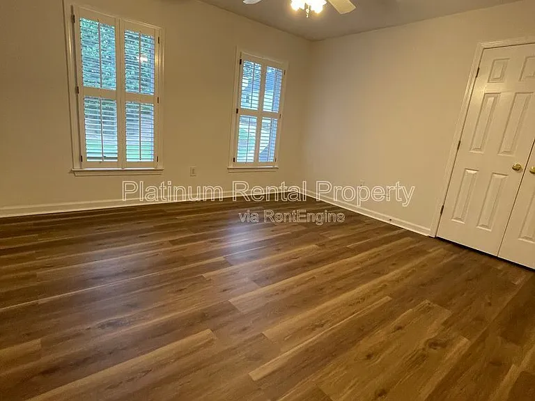 870 Ingleside Dr — Photo 43
