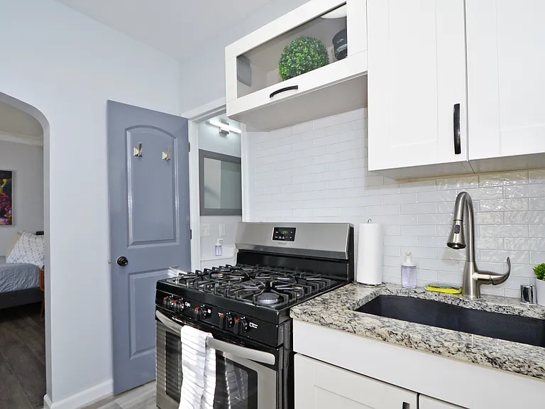 2104 Harriet Ave #204 — Photo 16