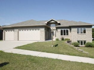 847 Tower Hill Dr, Milton, WI