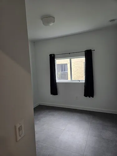 536 NW 42nd St #2 Photo 1