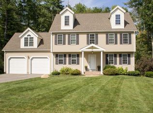 34 Stonehedge Rd, Franklin, MA 02038