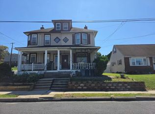 1084 E Gordon St, Allentown, PA 18109