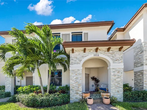 10016 SW 228th Ter, Miami, FL 33190