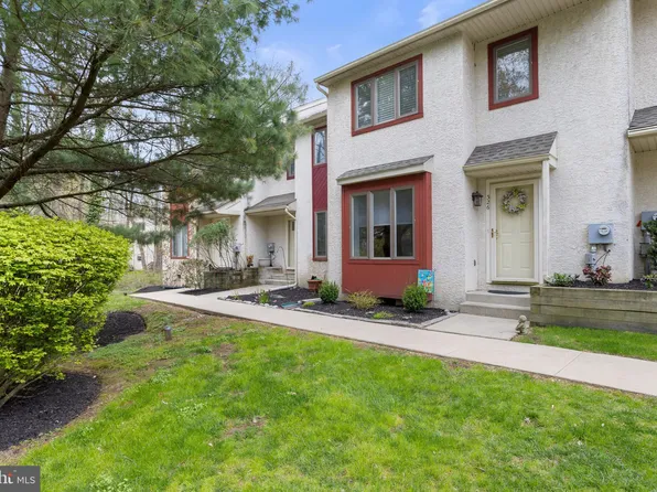 326 Westbriar Dr, Media, PA 19063