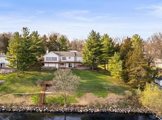 S7214 Camp Lake Wisconsin Rd, Merrimac, WI 53561