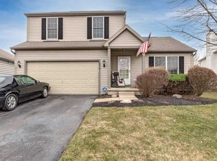 2070 Summer Banks Dr, Grove City, OH 43123