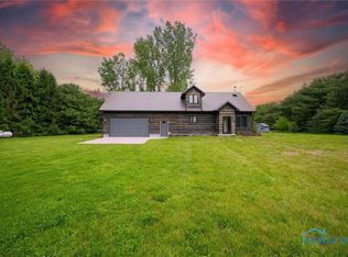 11840 Oak River Ln, Whitehouse, OH 43571