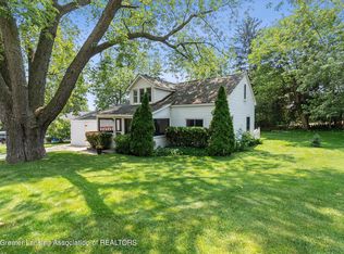 1335 Central Ave, Howell, MI 48843