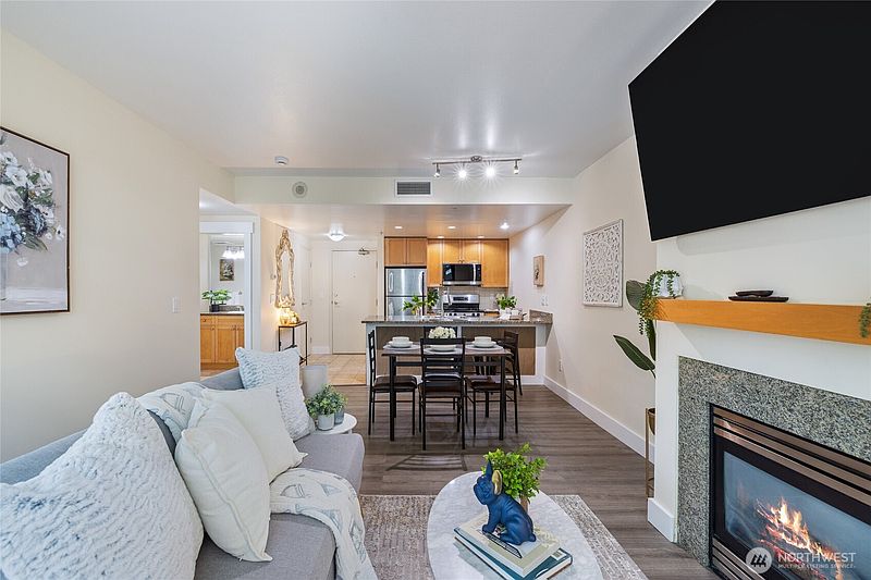2nd image of 1420 Terry Avenue #607