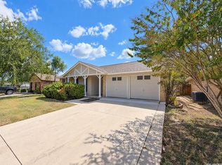414 Jeanette Dr, Converse, TX 78109