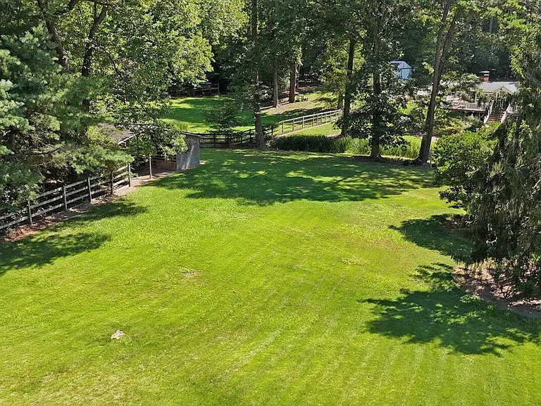 2129 Kelly Rd — Photo 60