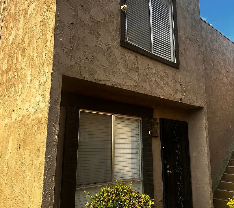 6012 Almendra Ave #C