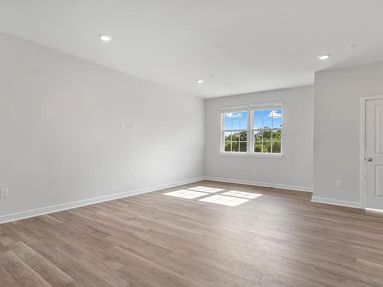 16502 Green Glade Dr — Photo 5