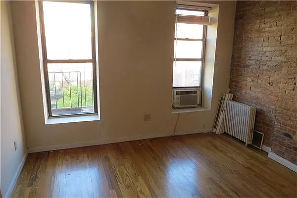 Rented by Maz Group NY | media 21