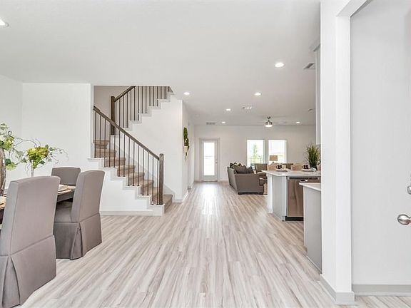 4th image of 3534 Joshua Grove Ln