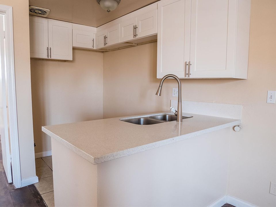 1st image of 16433 Woodruff Ave APT 34