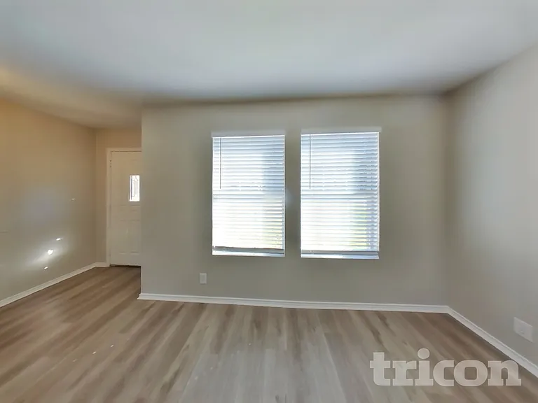 219 Birchwood Bay — Photo 4