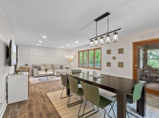 8401 Meadow Lake Rd N, New Hope, MN 55428