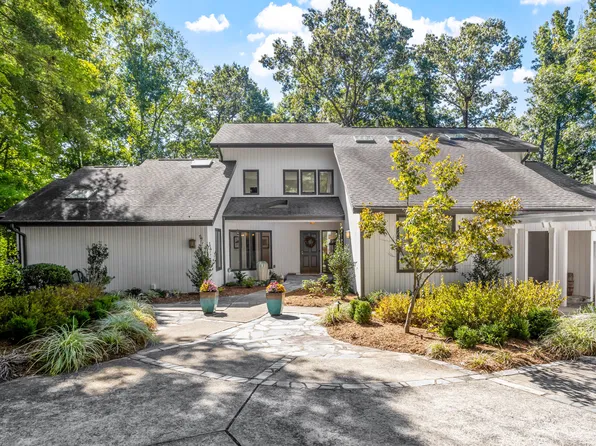 120 Donegal Dr, Chapel Hill, NC 27517