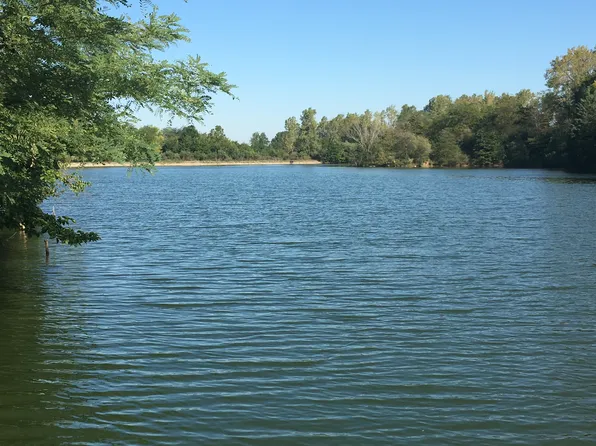 3700 Sugar Lake Dr, Freeburg, IL 62243