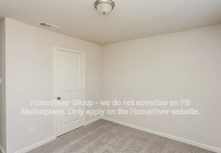 413 Jameson St — Photo 13