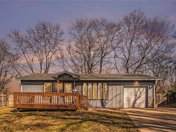 3403 Appleton Ave, Independence, MO 64052