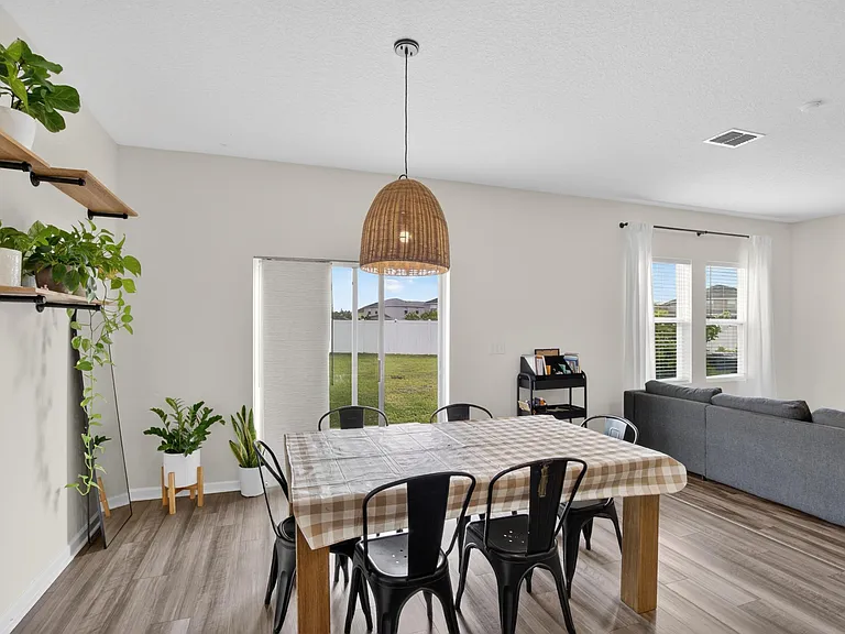 1044 Kelly Fern Loop — Photo 15