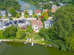 1146 Edgewater Ln, Antioch, IL 60002