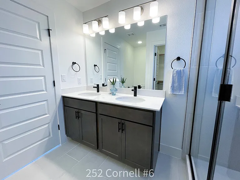 Main bathroom with dual sinks