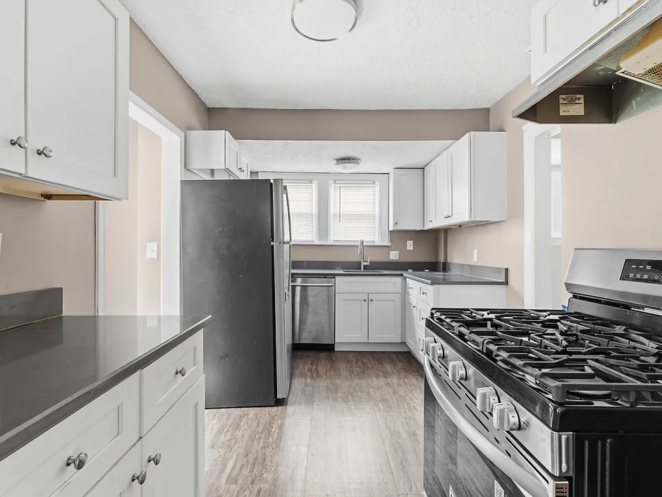 936 Whitby Rd