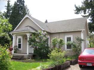 1200 E Lincoln St, Woodburn, OR