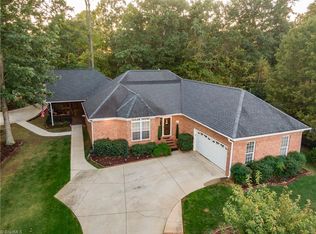 138 Oakmont Dr, Kernersville, NC 27284