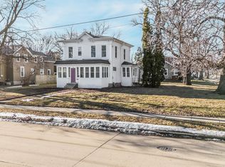 1707 Doty St, Oshkosh, WI 54902