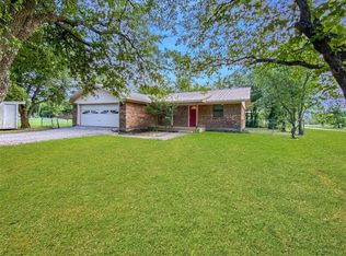 307 N 4th St, Celeste, TX 75423